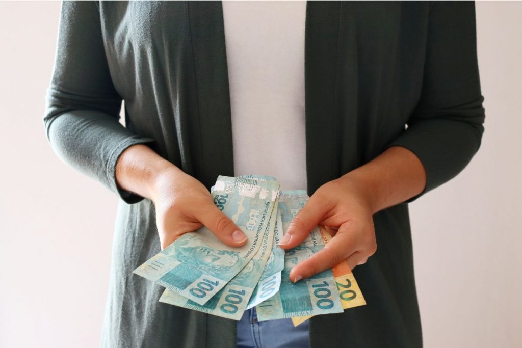 Primeiro lote de restituição do IR 2025 será pago em 30 de maio