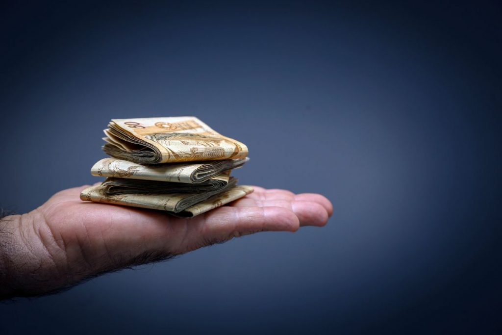 Aposentadoria do MEI: como garantir benefício superior ao salário mínimo