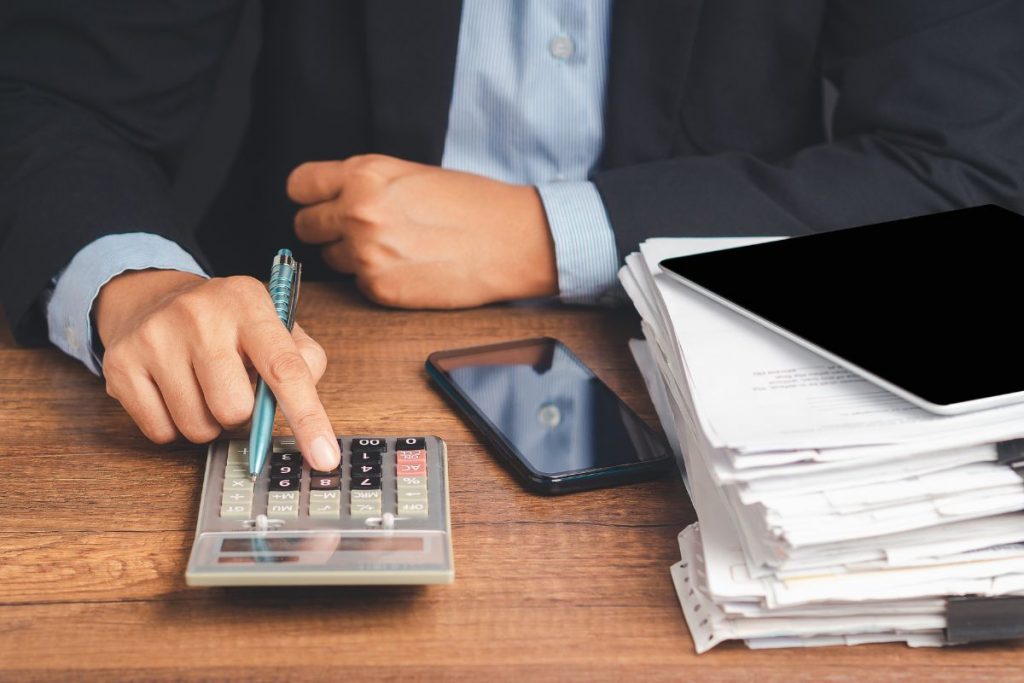 Uma em cada dez empresas brasileiras possui dívidas trabalhistas: o alerta que não pode ser ignorado