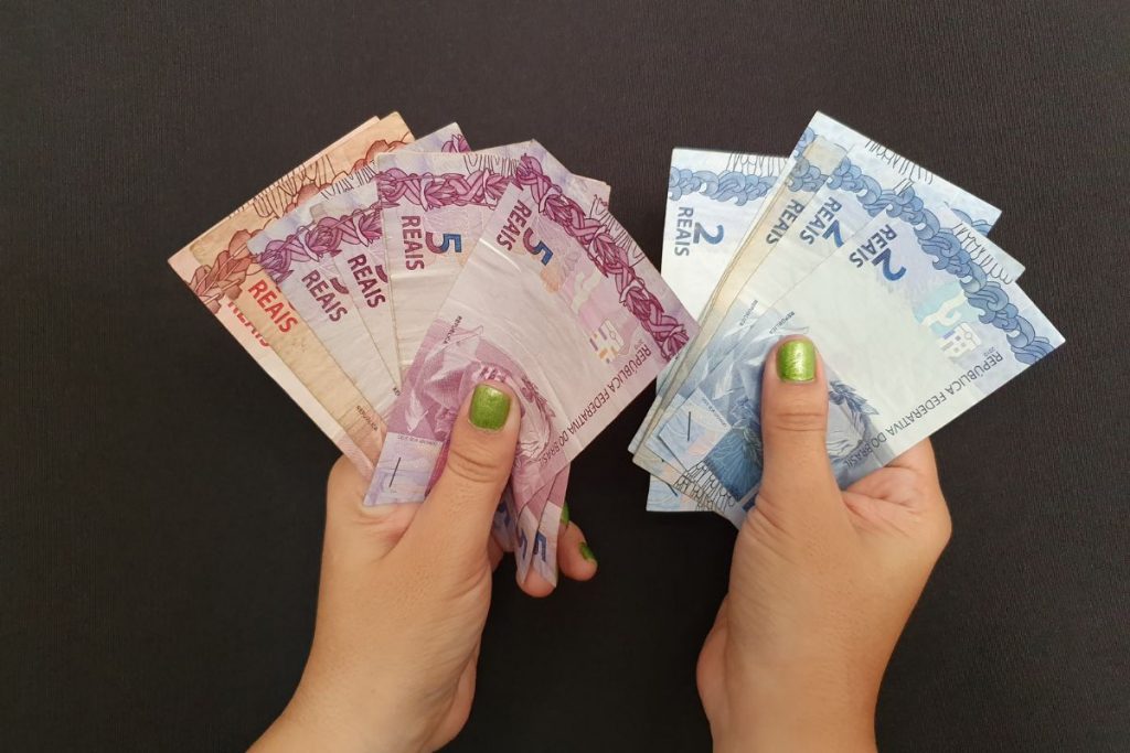 Incluir Dependente no IR 2026 amplia deduções e pode aumentar sua restituição